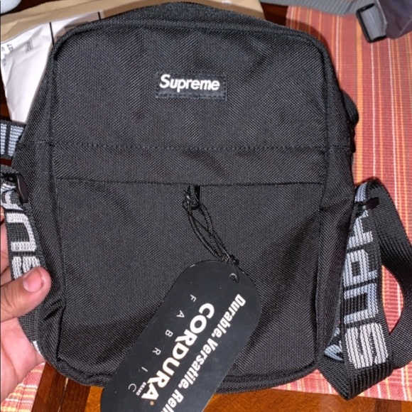 Supreme shoulder bag - Picture 2 of 3